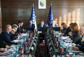 Cijene u aprilu skočile za 6,6 posto, Vlada FBiH hitno usvojila okvirni budžet do 2029. godine