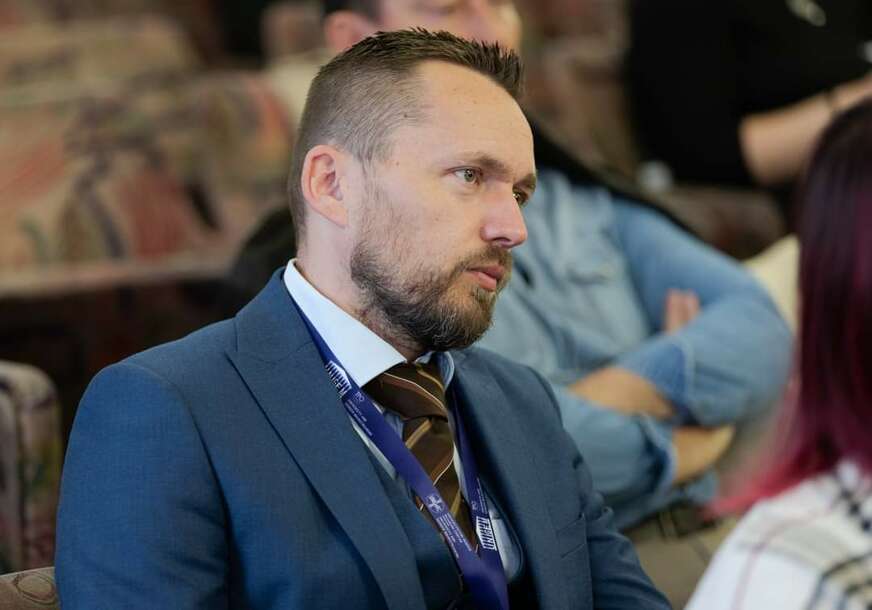 FOTO: USTUPLJENA FOTOGRAFIJA
