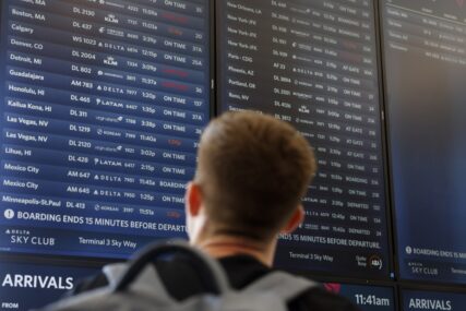 Ukradeni avion srušio se na aerodromu u Los Angelesu