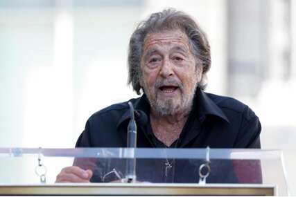 Al Pacino snimljen s prstenom, šuškalo se o braku. Oglasio se njegov tim