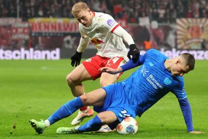 BUNDESLIGA Bayer preokretom slavio u derbiju kola