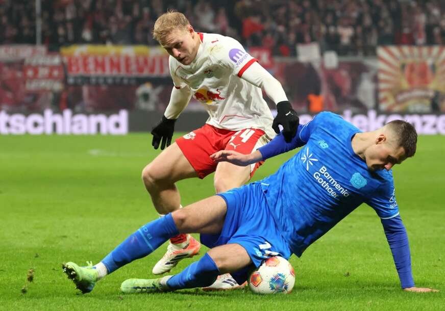FOTO: EPA/HANNIBAL HANSCHKE
