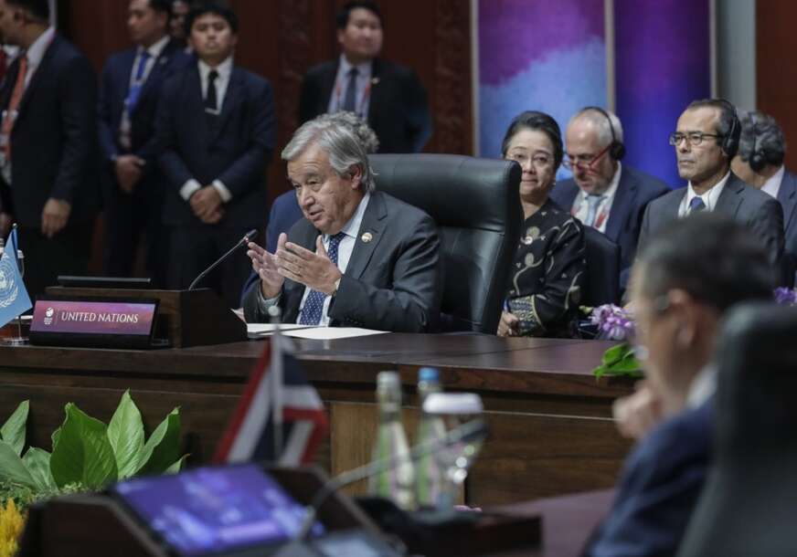 FOTO: EPA/ADI WEDA / POOL