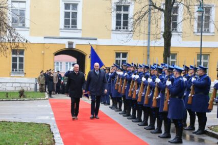 Sastanak Heleza i Crosetta u Sarajevu: Podrška Italije BiH potvrđena tokom posjete ministra odbrane