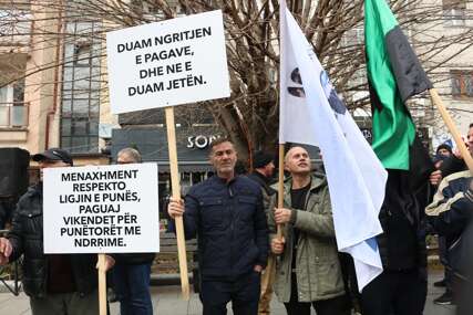 Zaposleni u Energetskoj korporaciji Kosova na protestu u Prištini tražili povećanje plata