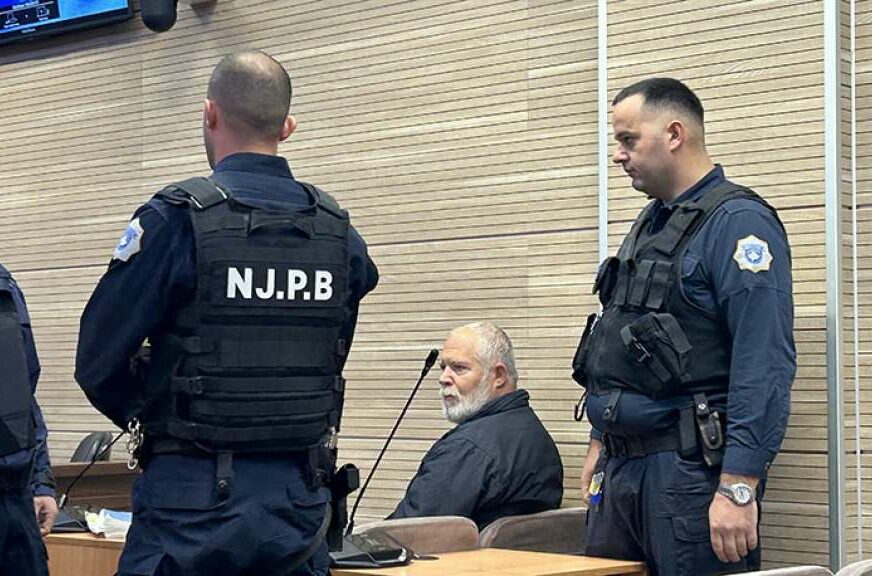 FOTO:  REPORTERI