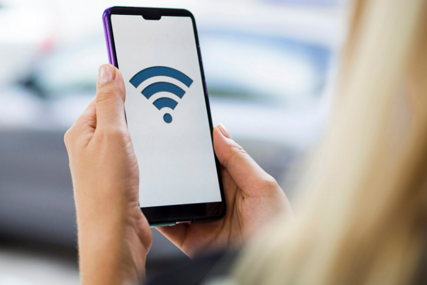 Wi-Fi vam je očajan u stanu ili kući? Evo kako da besplatno pojačate signal