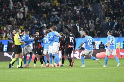 Napoli pobijedio Milan za finale Superkupa