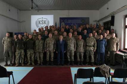 Travnik - Završeni komandno-štabni kurs za oficire i štabni kurs za podoficire Oružanih snaga BiH