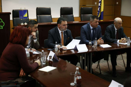Nophodna hitna rješenja: Privreda trpi velike štete zbog čekanja na granicama