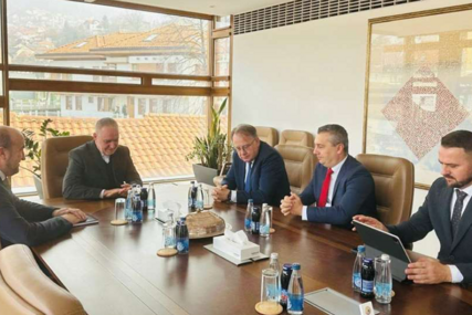 Nikšić s reisom Kavazovićem: Vlada FBiH i IZ u BiH jačaju saradnju i podršku ključnim projektima