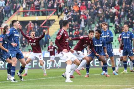 KRAJ NA KOŠEVU Sarajevo - Željezničar 4:0 - Velika pobjeda Bordo tima