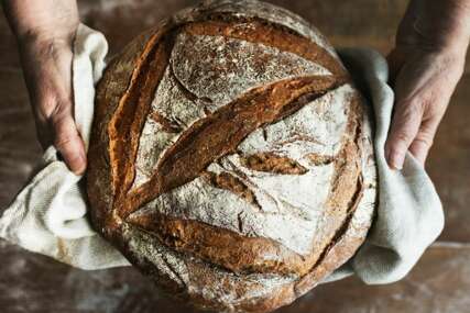 Zašto sourdough hljeb postaje sve češći izbor u domaćinstvima? Evo kako nastaje ...