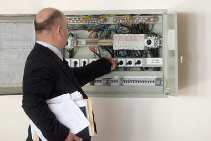 ERS odbacila insinuacije o poskupljenju struje: Cijena električne energije za građane ostaje nepromijenjena