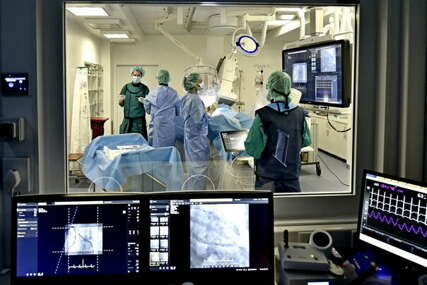 U KBC-u Split pacijentici uspješno uklonjen tumor težak 3,3 kilograma