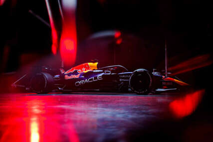 KAKVA ZVIJER... Red Bull predstavio F1 bolid za novu sezonu, izgleda moćno (VIDEO)