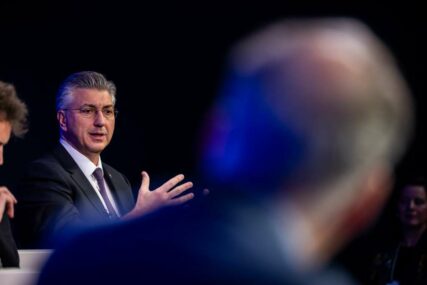 Plenković: Utjecaj tehnologije na djecu prijetnja je evropskim vrijednostima