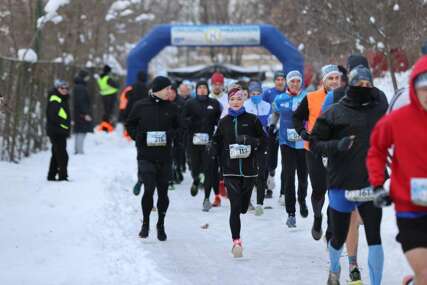 U Sarajevu počeo 'Unusal marathon - Trčimo za čist zrak', trke na 30, 15 i 5 kilometara FOTO
