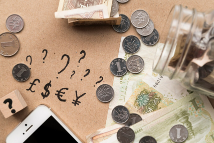 Iranska valuta pala na rekordno nizak nivo u odnosu na američki dolar