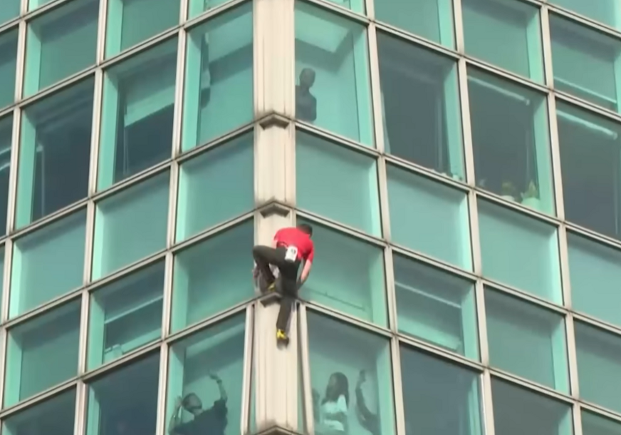 FOTO: PRINTSCREEN VIDEO / THE ECONOMIC TIMES

