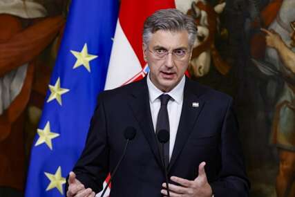 Plenković zbog kontrole cijena goriva u Hrvatsku uvodi plivajući PDV