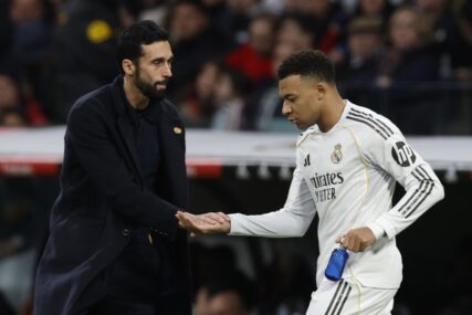 Arbeloa: "On je prirodni vođa. Neka mu koljeno dugo izdrži, jer..."