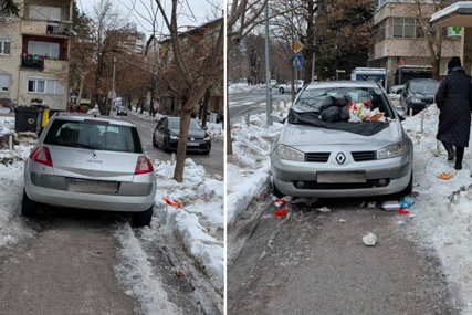 Bahato parkiranje naljutilo građane, automobil ostao zatrpan smećem