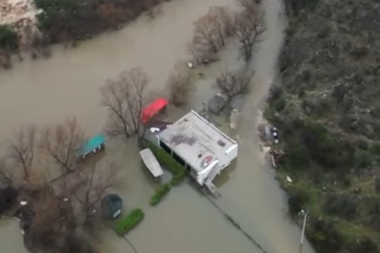 Snimci iz zraka otkrivaju posljedice poplava nakon izlijevanja Bune i Bunice (VIDEO)
