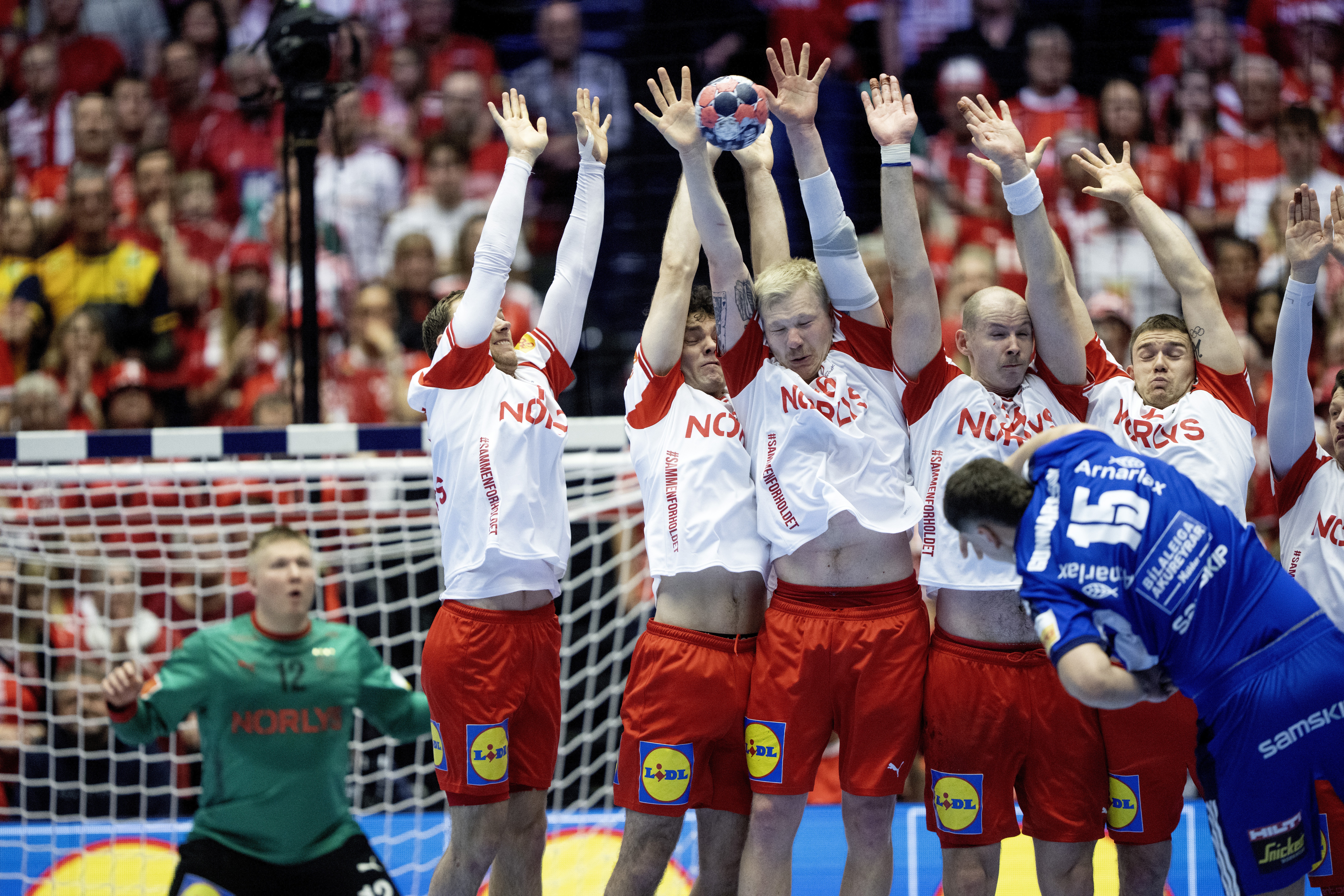 Danska savladala Island za finale Evropskog prvenstva protiv Njemačke