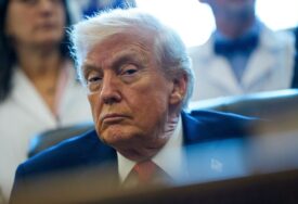 Nedostatak detalja o Trumpovom “odličnom” sporazumu s Iranom izaziva kritike sa svih strana