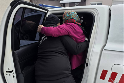 GSS pomogao pri transportu teško bolesne žene: Hitno je prebačena u KCUS