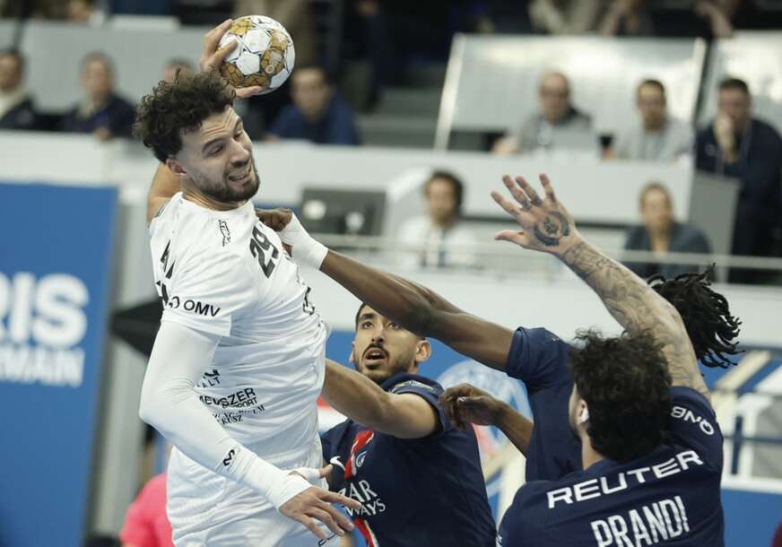 FOTO: EPA/YOAN VALAT

