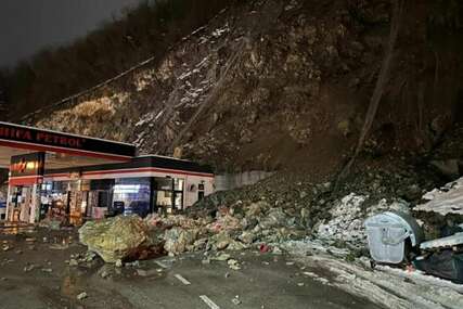 Ponovo veliki odron kod Zvornika, ogromne stijene sručile se pored pumpe (FOTO/VIDEO)