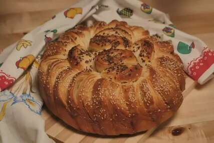 Tajni recept najboljih domaćica: Ova pogača se ne mijesi, mekana je kao pamuk, a ukus je prava fantazija!