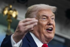 Donald Trump pobjesnio: "Lažne ankete u medijima izmakle su kontroli!"