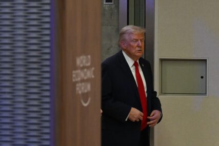 Trump potvrdio da je policajac upucan na večeri dopisnika Bijele kuće