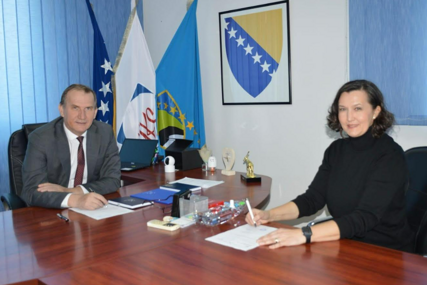 Udruženje BH. LJEKARA U NJEMAČKOJ i UKC TUZLA potpisali Memorandum o saradnji