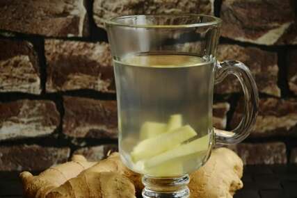 Domaći sirup od ove biljke je lijek nad lijekovima: Mnogi tvrde da je zdraviji i od zove!