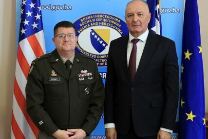 Helez i McKinney razgovarali o jačanju vojne suradnje: BiH na putu modernizacije i međunarodnih misija
