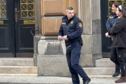 Ajna Đukić plakala u sudnici: Inžinjerka hemije priznala da je nožem ubila majku