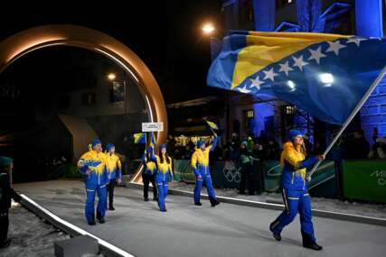 Zastava BiH na ceremoniji otvaranja ZOI-a u Italiji: Muzaferija i Šljivić ponosno predvodili tim