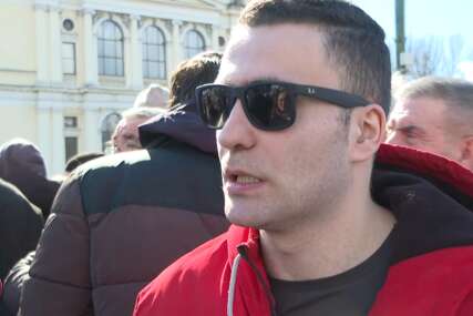 Demonstrant prozvao političare zbog zloupotrebe nesreće: Sebija Izetbegović je ovu tragediju iskoristila na jedan najodvratniji način