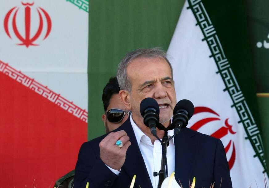 FOTO: EPA/ABEDIN TAHERKENAREH