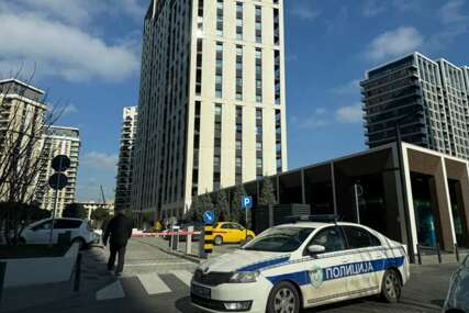Policija KRUŽI OKO ZGRADE Bake Praseta, provjeravaju se KAMERE "Nisam htio da platim reket"