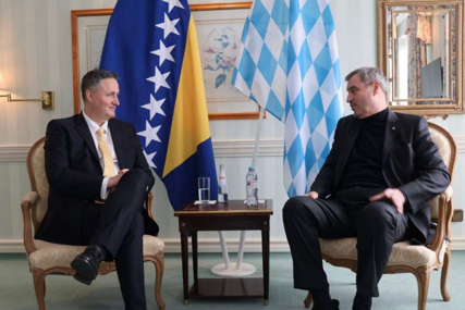Bećirović s premijerom Bavarske Söderom o otvaranju novih mogućnosti za investicije u BiH
