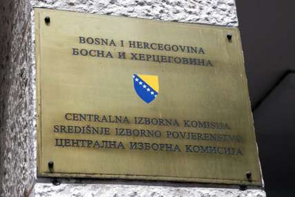 CIK BiH OBJAVIO SPISAK Čak 80 političkih subjekata predalo prijave za izbore
