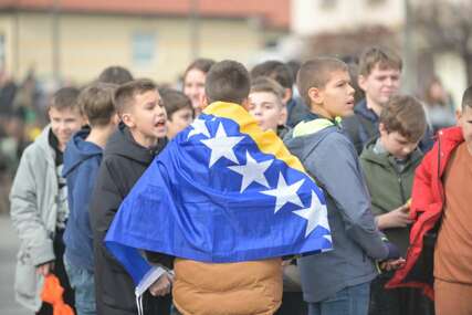 U Sarajevu sutra defile učenika osnovnih i srednjih škola povodom Dana nezavisnosti BiH