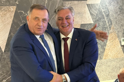 Dodik već čestitao Karanu pobjedu na izborima