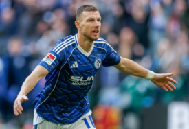 Bild ekskluzivno otkriva šta Schalke nudi Džeki da ostane u klubu