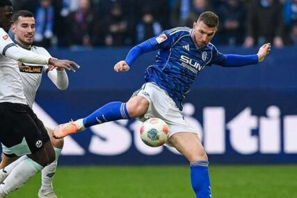 Džeko dominantno izabran za najboljeg igrača mjeseca u Schalkeu